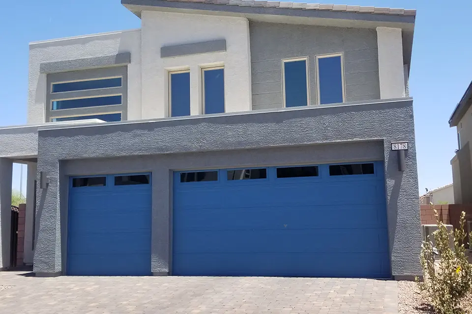 Example of a Traditional Garage Door in Las Vegas